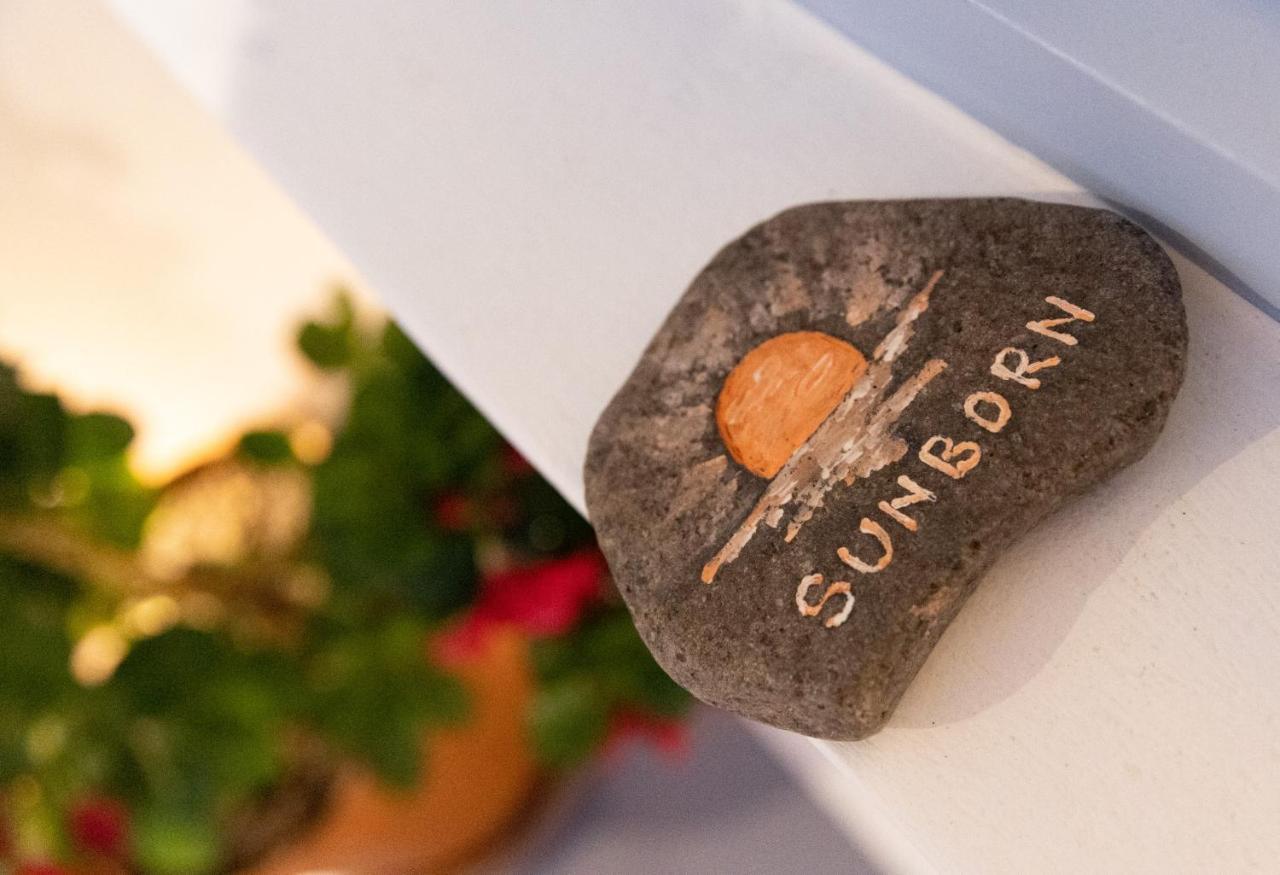 Sunborn Oia Suites Buitenkant foto