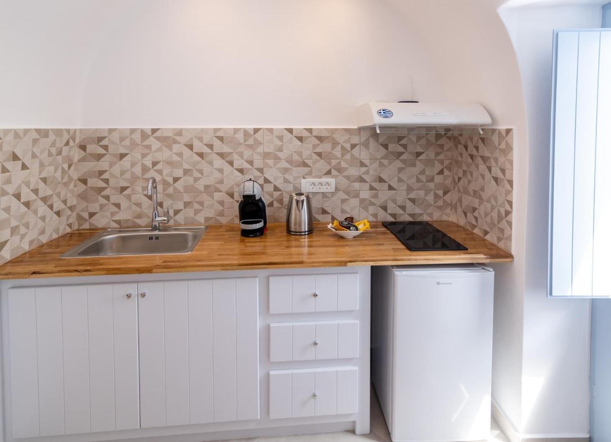 Sunborn Oia Suites Buitenkant foto