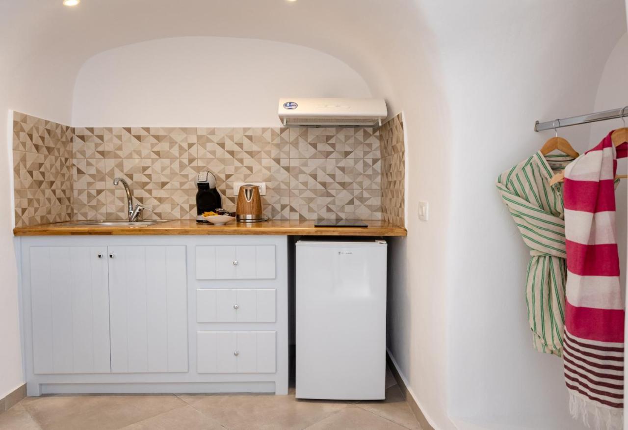 Sunborn Oia Suites Buitenkant foto